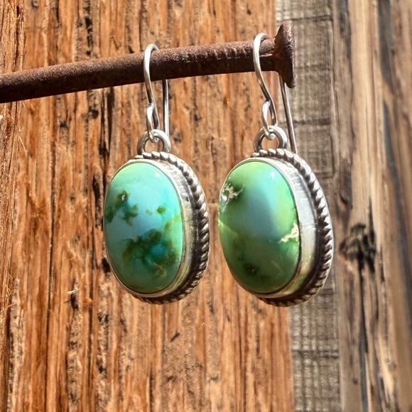 Authentic Shirley Henry Sonoran Gold Lariat AND Matching Earrings - Picture 4 of 9